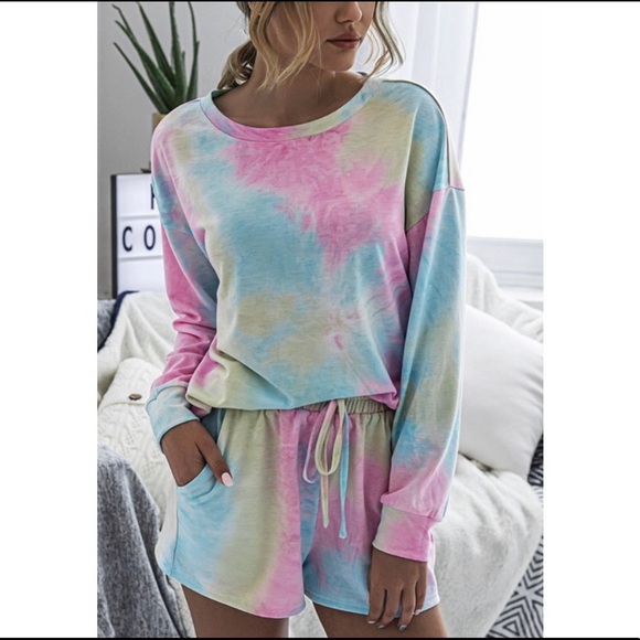 💙💖TIE DYE lounge set💙💖 - Picture 4 of 5